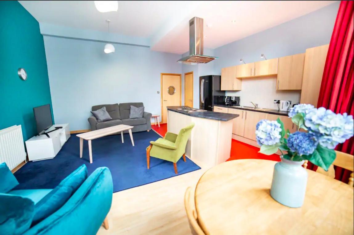 Renfield Apartment, Bright And Spacious Home Glasgow Buitenkant foto
