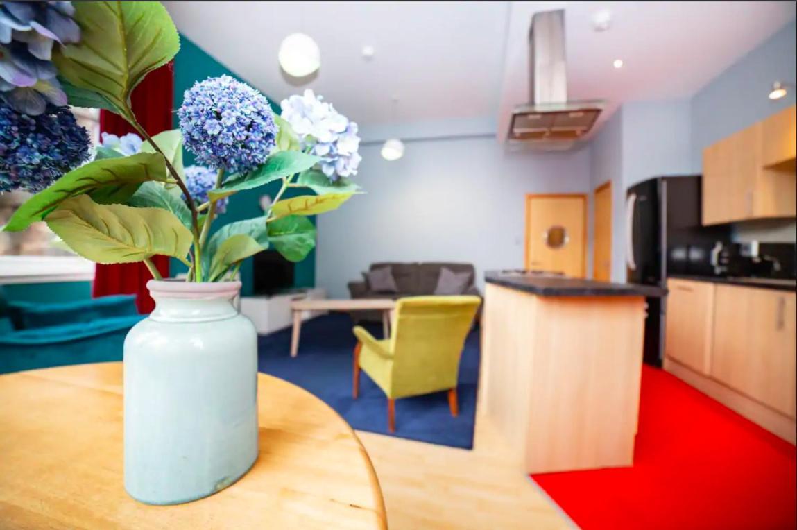 Renfield Apartment, Bright And Spacious Home Glasgow Buitenkant foto